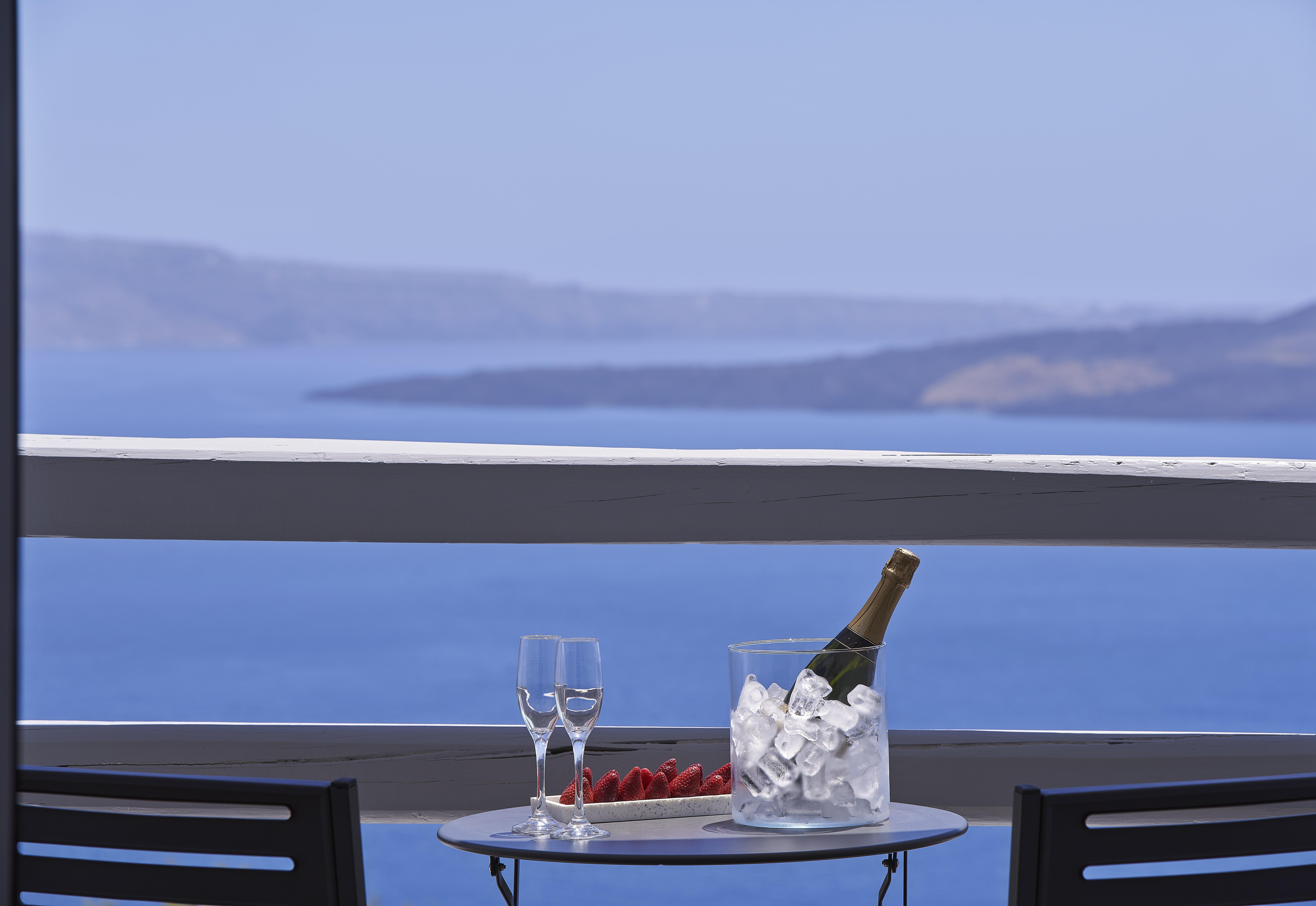 Mr And Mrs White Oia - Santorini Hotel Exterior photo